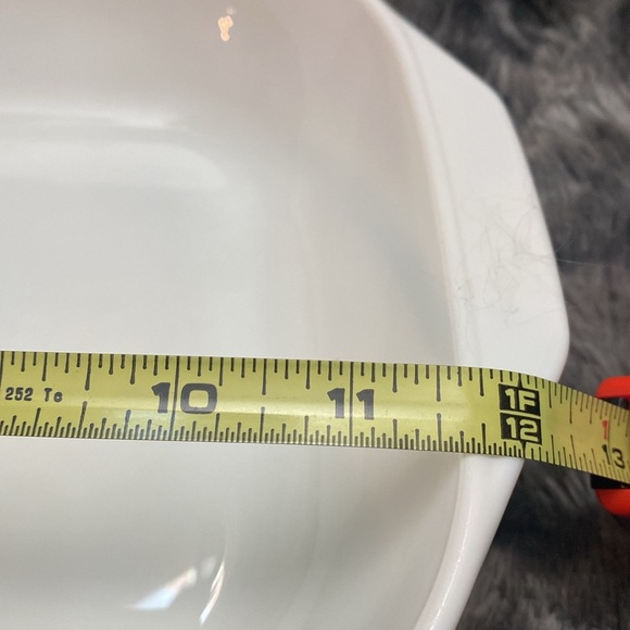 Country Autumn / Woodland Pyrex
OBLONG Casserole,
Wildflower - Picture 10 of 16